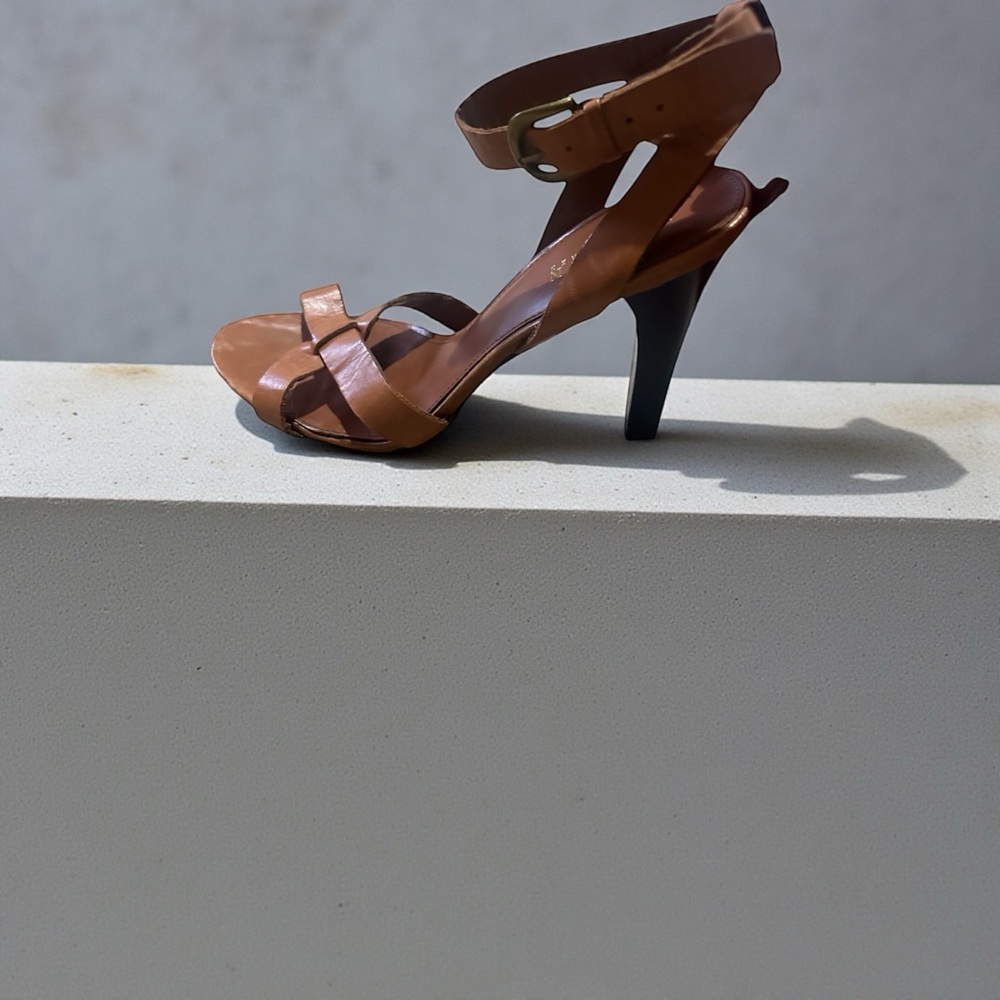 Ralph Lauren | LAUREN Hart Burnished Leather Sandal Camel Size 9 B